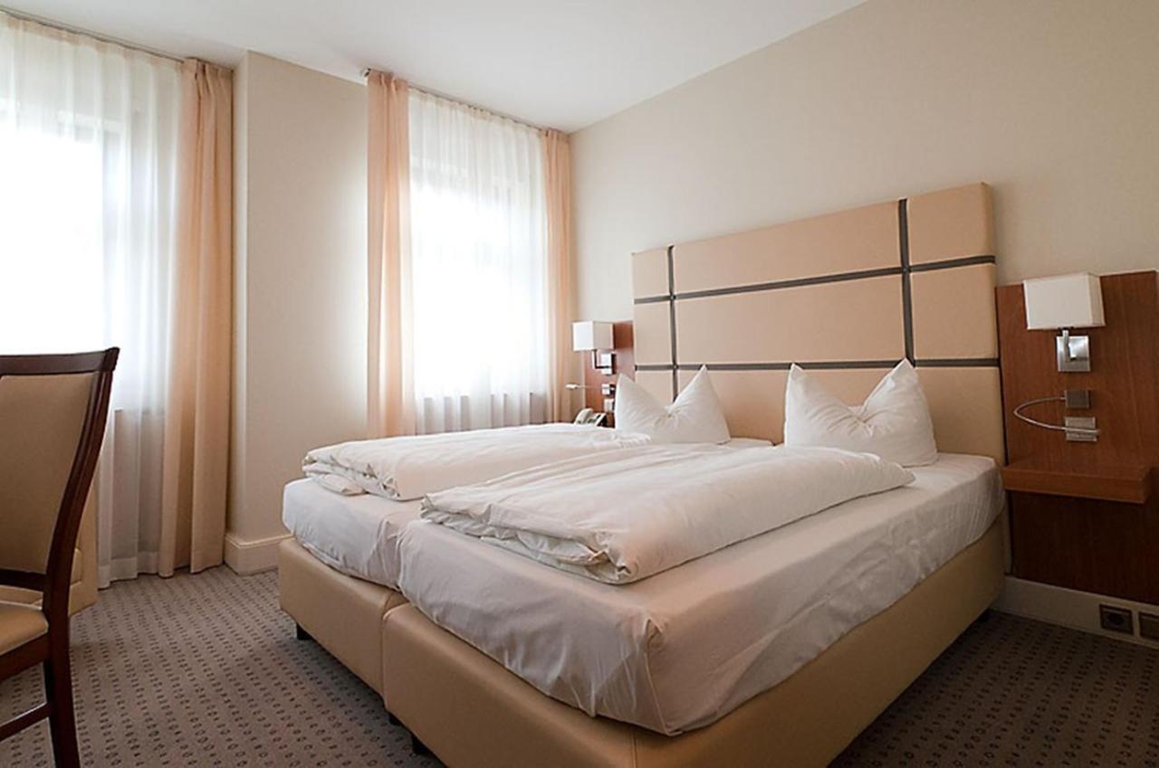 Hotel Am Blauen Wunder Drezda Kültér fotó