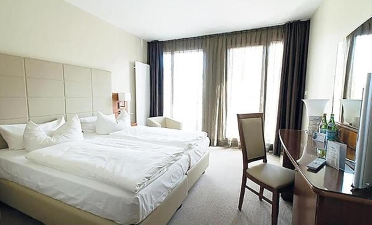 Hotel Am Blauen Wunder Drezda Kültér fotó